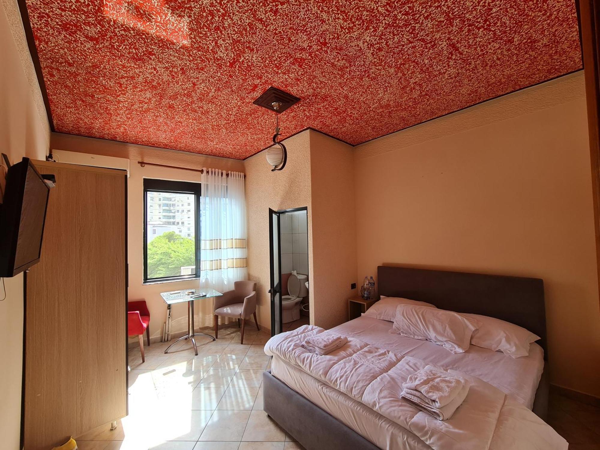 Hotel La Villa Tirana Exterior foto
