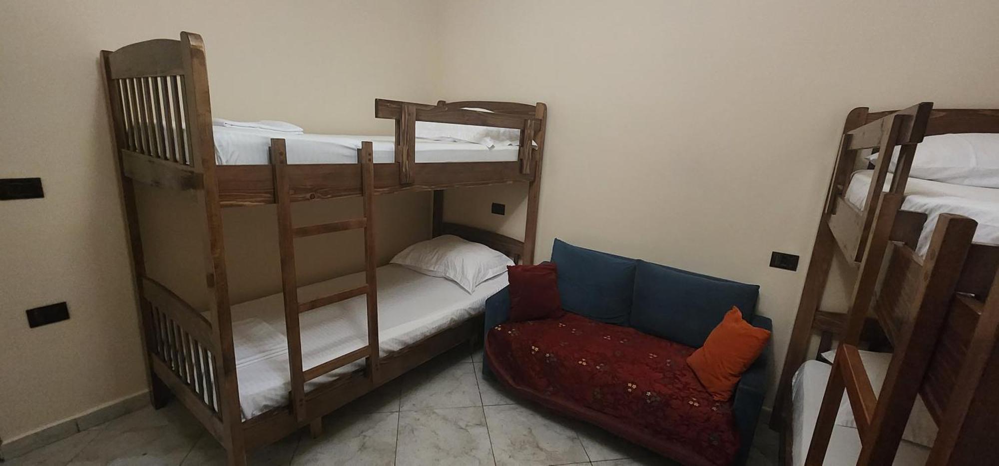 Hotel La Villa Tirana Exterior foto